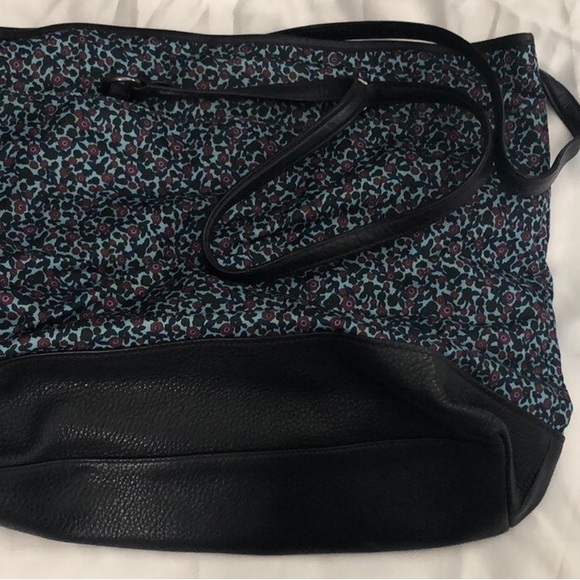 Coach Summer Handbag - Picture 2 of 5